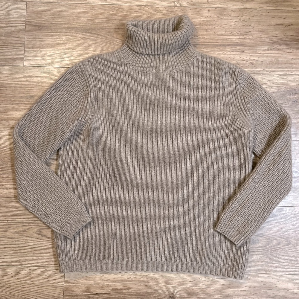 JENNI KAYNE Cashmere Turtleneck in Undyed Stone size Medium